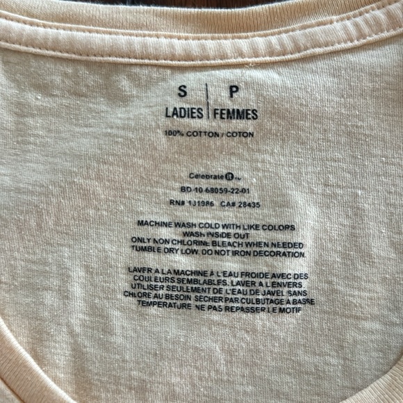 Love Wins Women’s T-Shirt Small - Picture 4 of 7